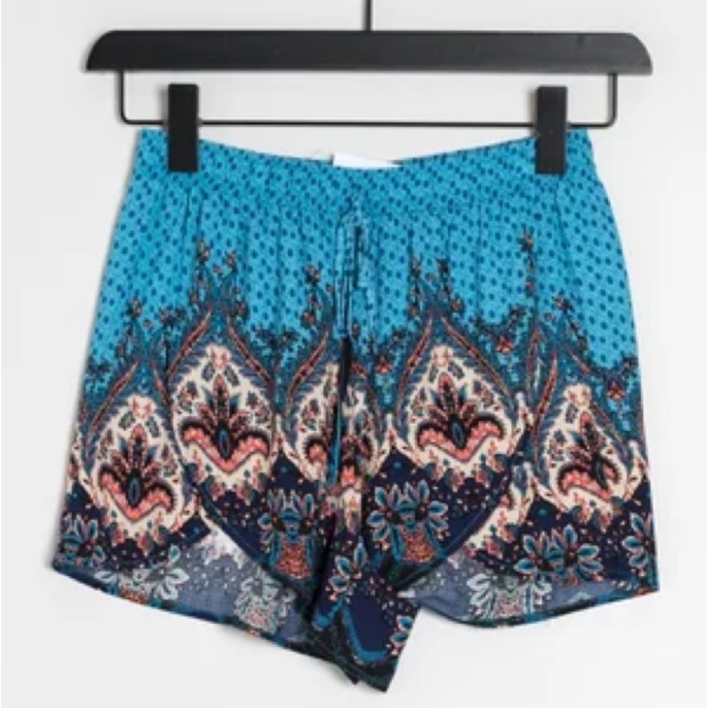 Cute hollister shorts
